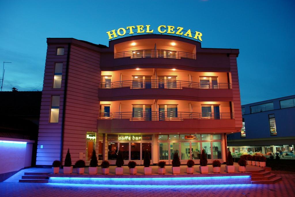 Hotel Cezar Баня-Лука Экстерьер фото